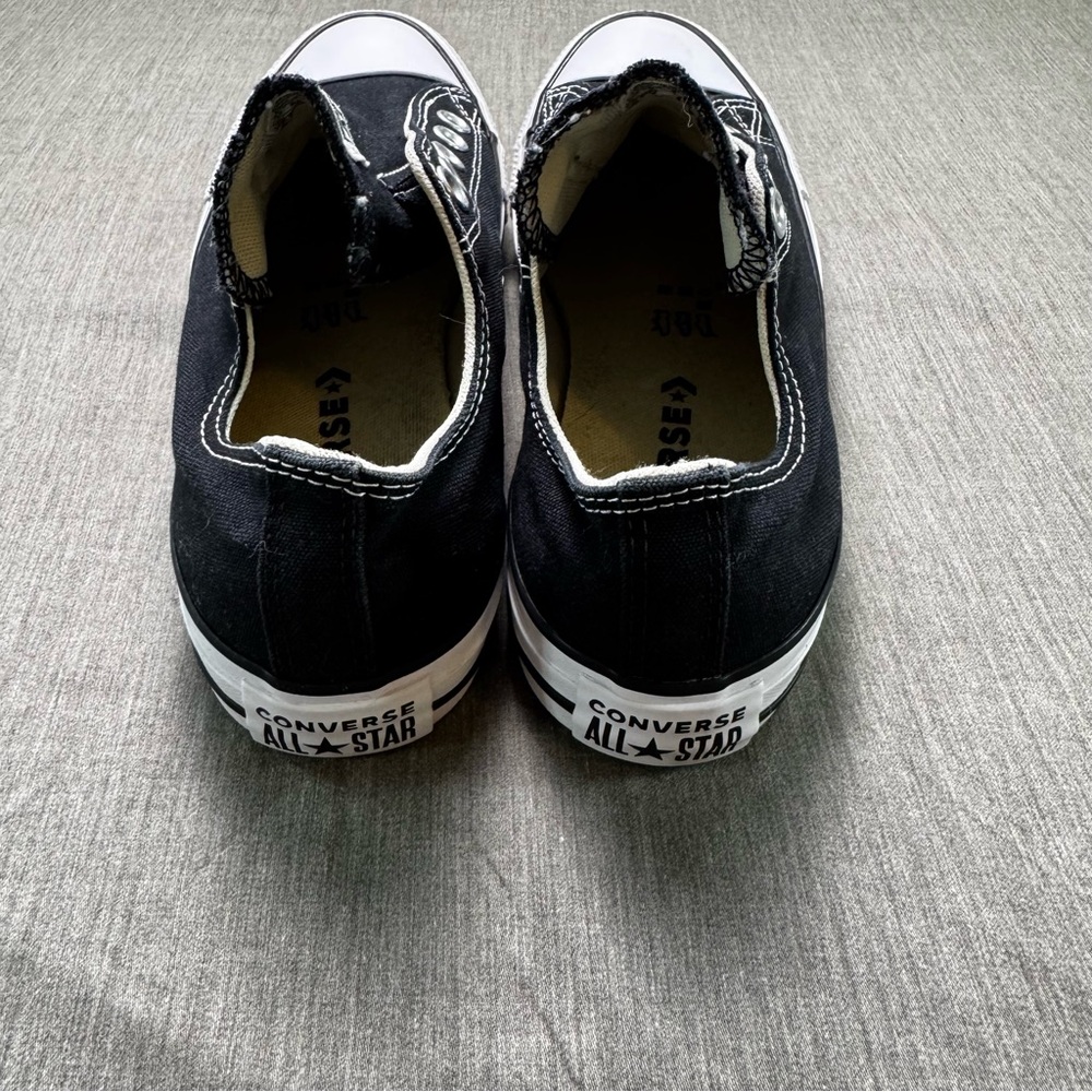 Converse Chucks Slip On - size 8 in women’s or 6 in men’s Made With No Laces - Picture 11 of 11